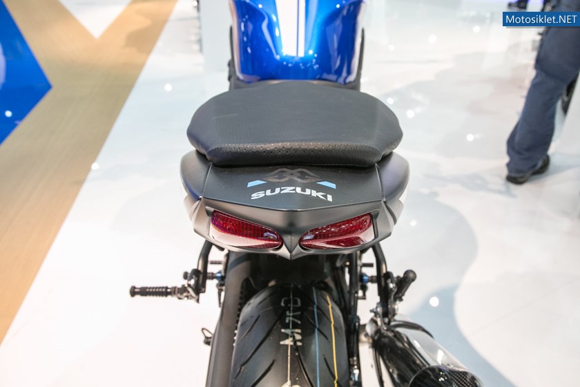 milan-motosiklet-fuari-2015-suzuki_12