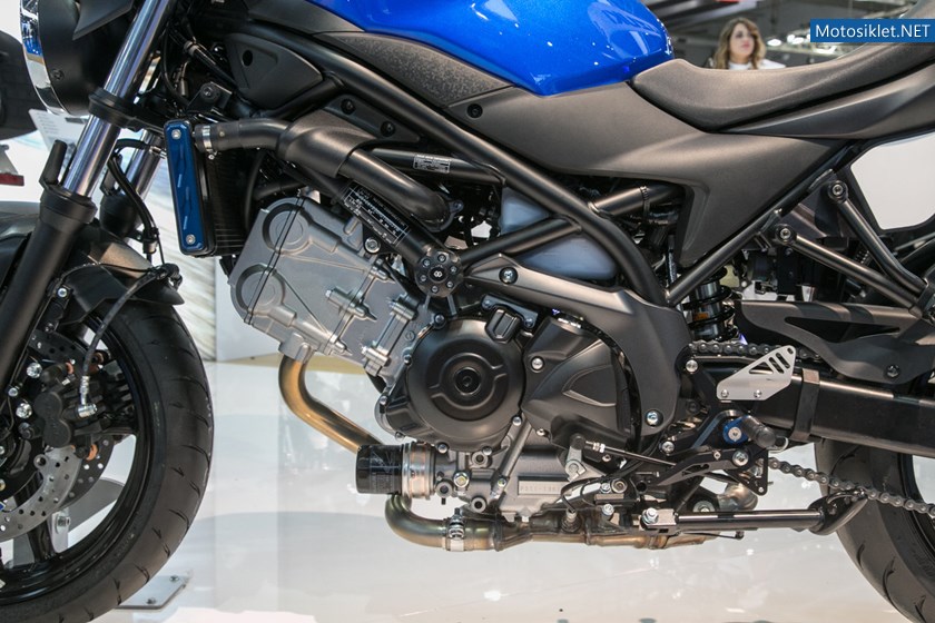 milan-motosiklet-fuari-2015-suzuki_9