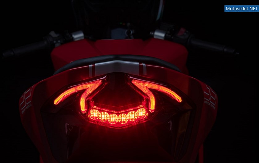 TVS-Apache-RR-09