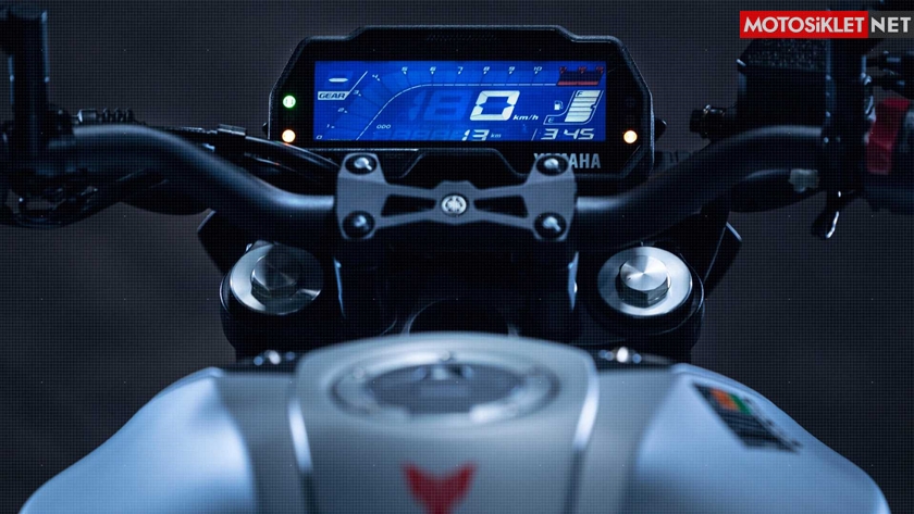 2020-yamaha-mt125-10