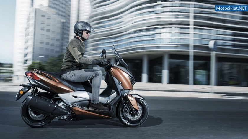 yamaha-x-max-300-2017_24