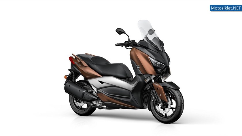 yamaha-x-max-300-2017_29