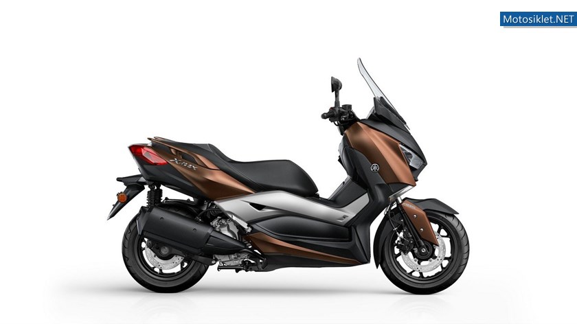yamaha-x-max-300-2017_30