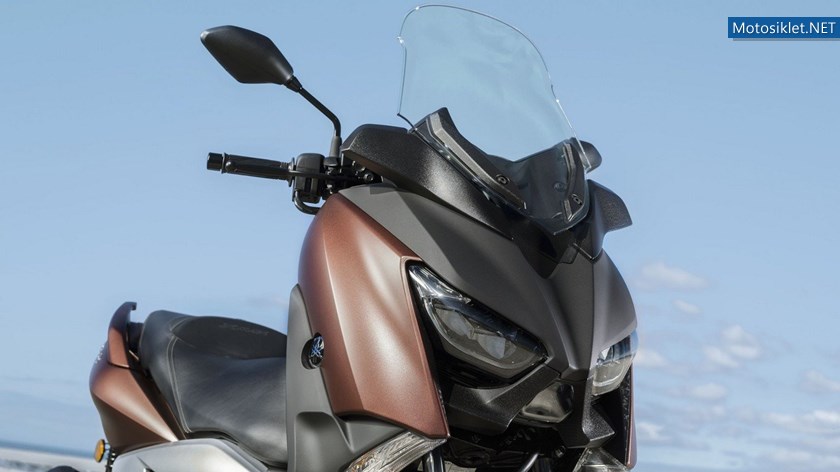 yamaha-x-max-300-2017_38