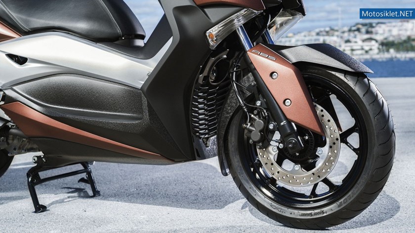 yamaha-x-max-300-2017_6
