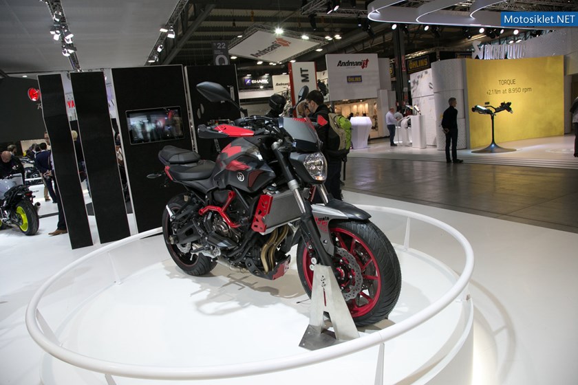 milan-motosiklet-fuari-2015-yamaha_50