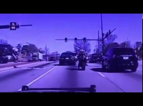 Şimdiye kadar görülmüş en hızlı motosiklet polis kovalamacası