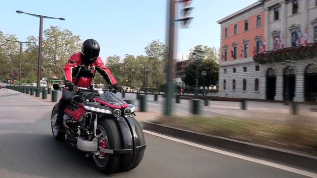 LAZARETH – V8 Motorlu Motosiklet
