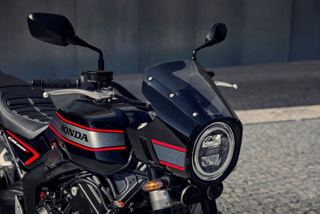 548976_26YM_Honda_CB1000F-1024x683.jpg