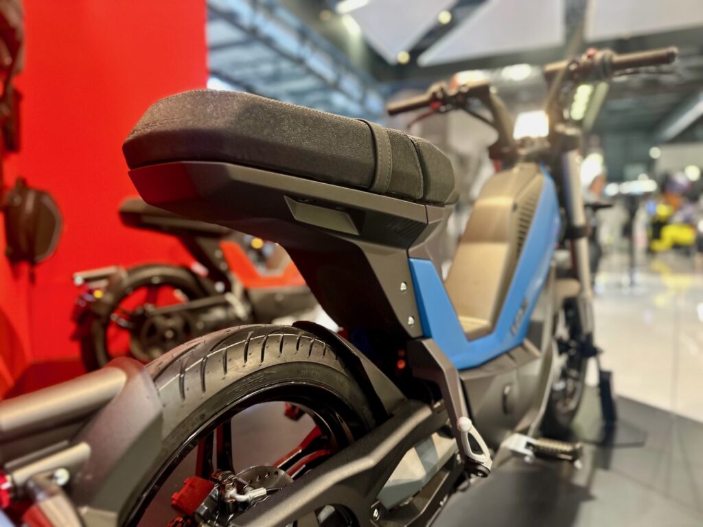 peugeot-103-electrique-mob-culte-eicma-2025-stand-5-1024x768.jpeg
