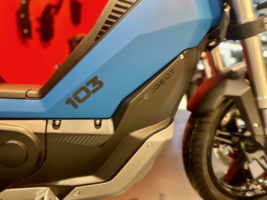 peugeot-103-electrique-mob-culte-eicma-2025-stand-6-1024x768.jpeg