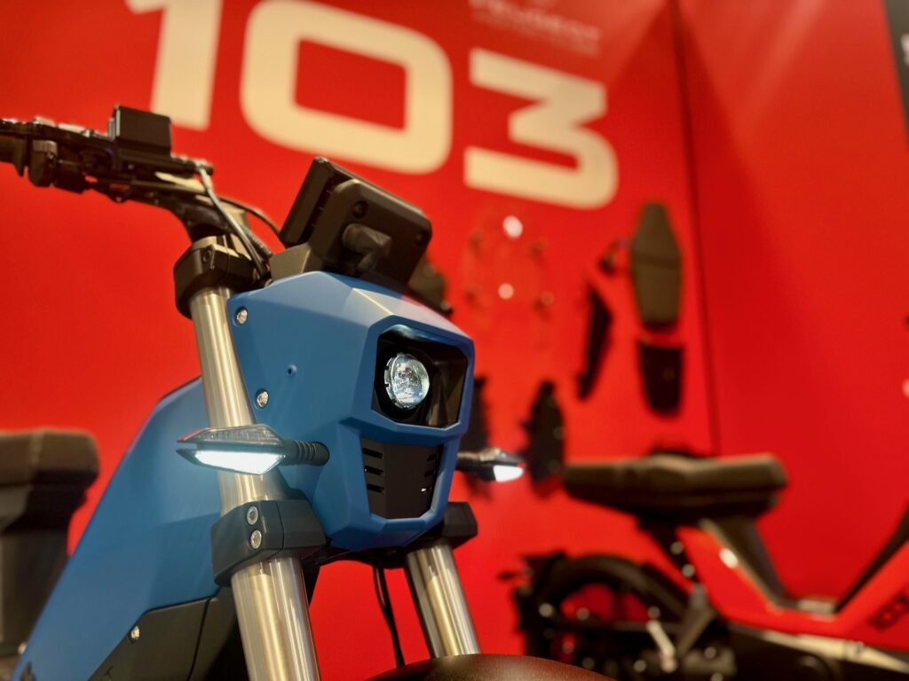 peugeot-103-electrique-mob-culte-eicma-2025-stand-9-1024x768.jpeg